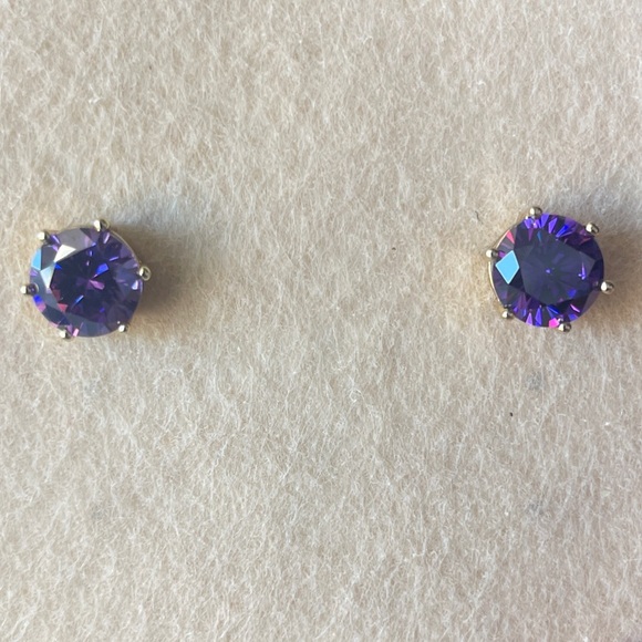 Jewelry - Elegant Purple Stud Earrings